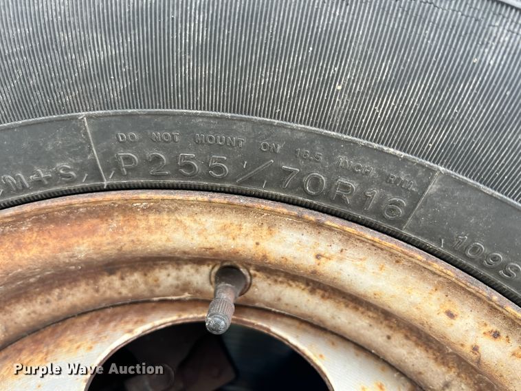 image for item KK9555 1991 Chevrolet 3500  box truck