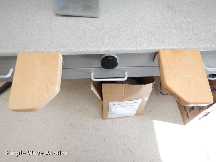 image for item KL9522 Dental work station