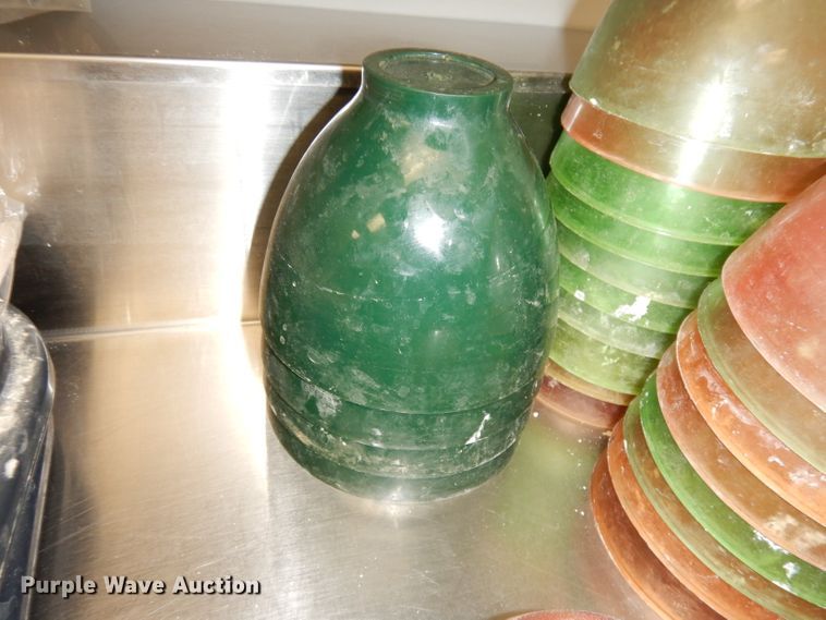 image for item KL9554 (44) mixing bowls