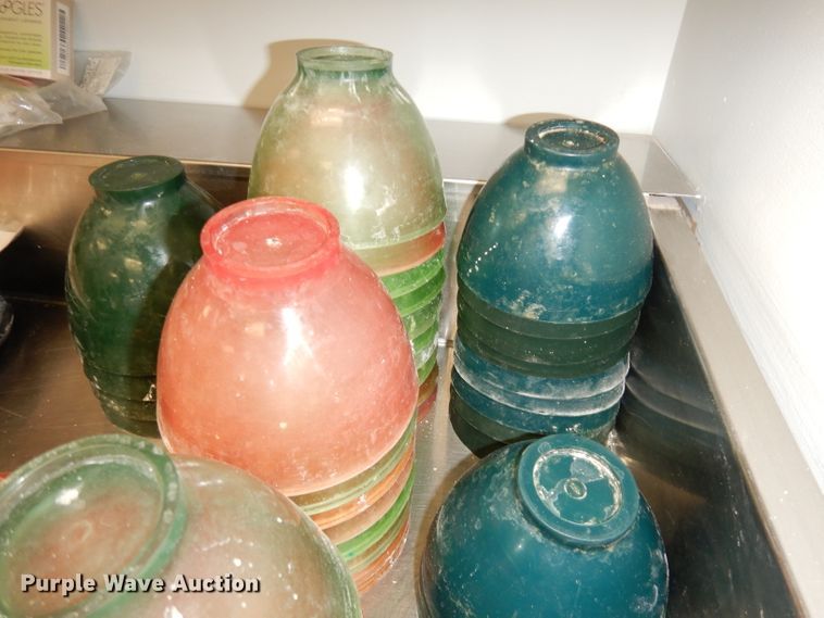 image for item KL9554 (44) mixing bowls