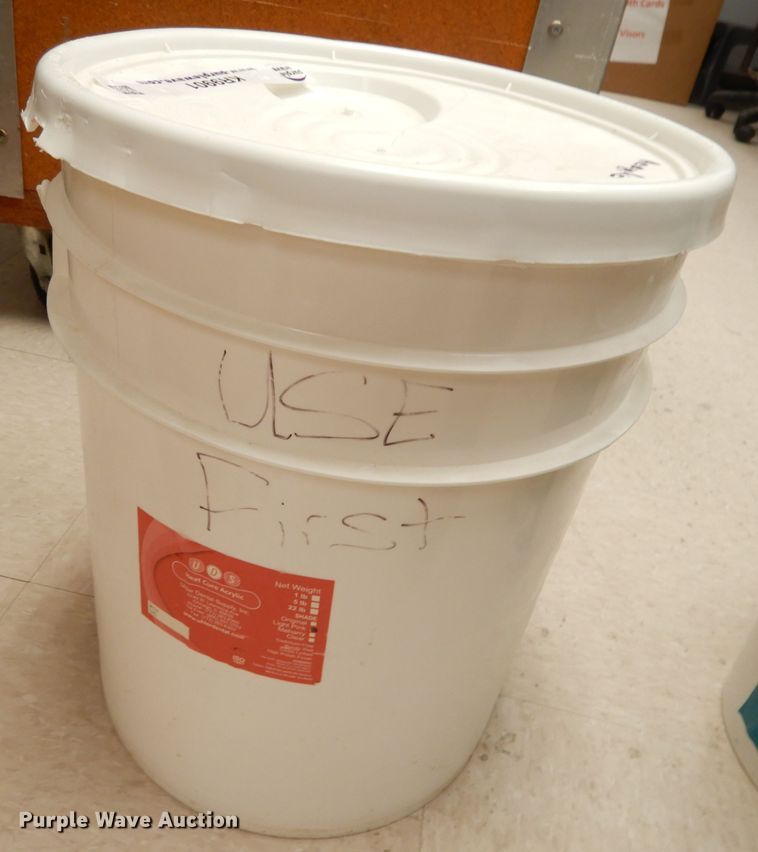 image for item KR9901 Partial 22 lbs bucket of heat cure acrylic
