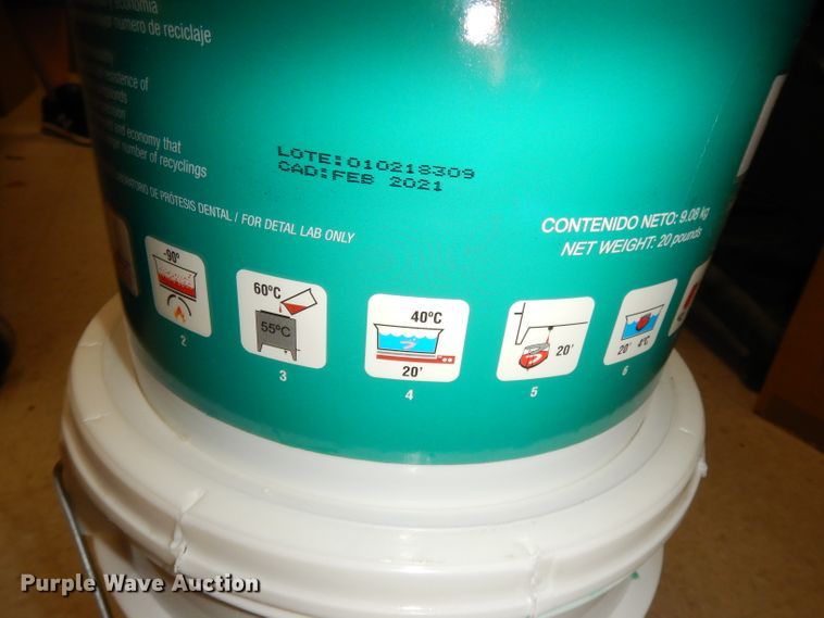 image for item KR9902 (2) 20 lbs buckets of New-Flex flex hidrocoloide reversible