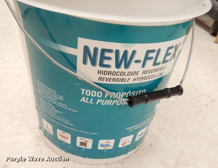 image for item KR9902 (2) 20 lbs buckets of New-Flex flex hidrocoloide reversible