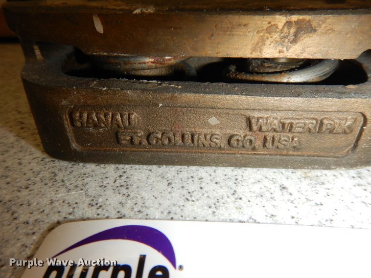 image for item KR9905 (4) Hanau Water Pik double flask presses