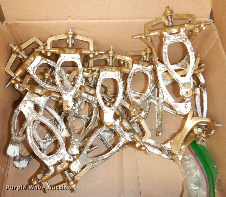 image for item KR9916 (76) brass articulators