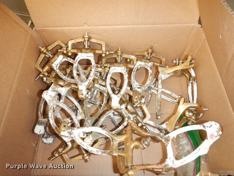 image for item KR9916 (76) brass articulators