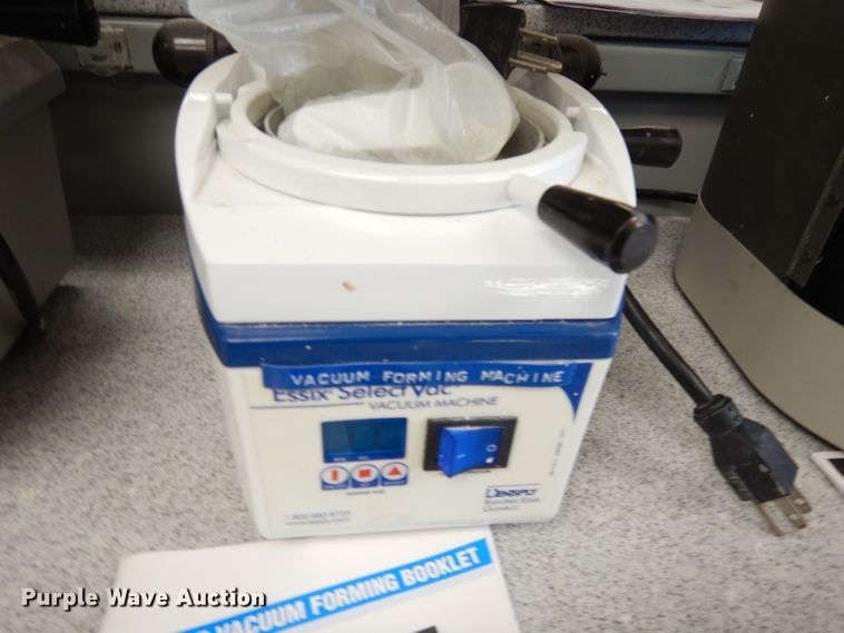 image for item KR9918 (3) vacuum machines