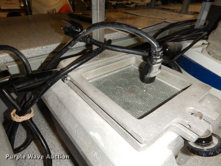 image for item KR9918 (3) vacuum machines