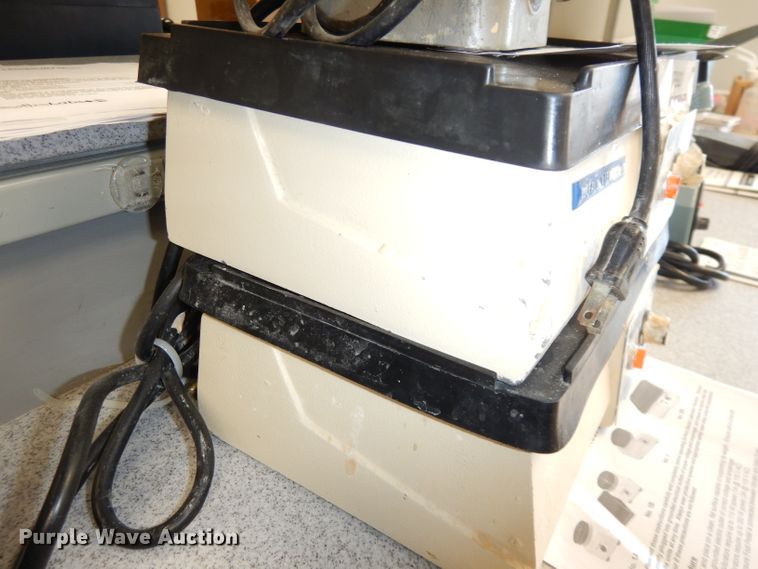 image for item KR9921 (3) vibrators