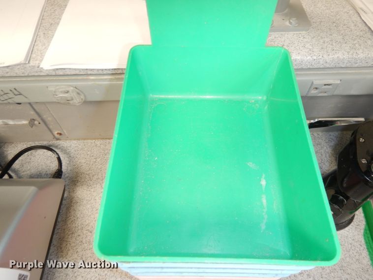 image for item KR9925 (173) case pans