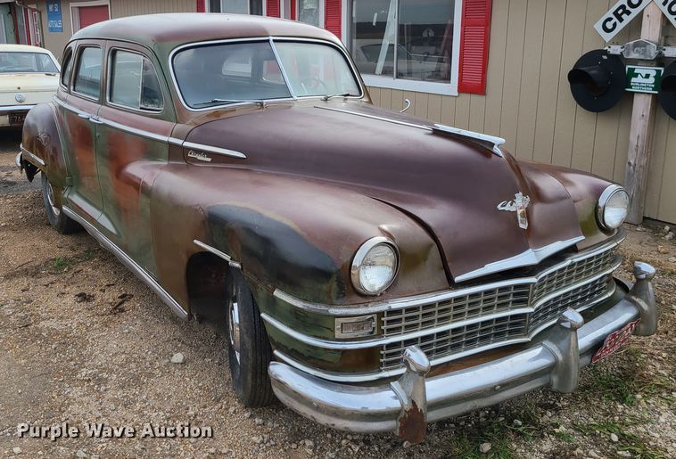 image for item DJ1601 1948 Chrysler  sedan