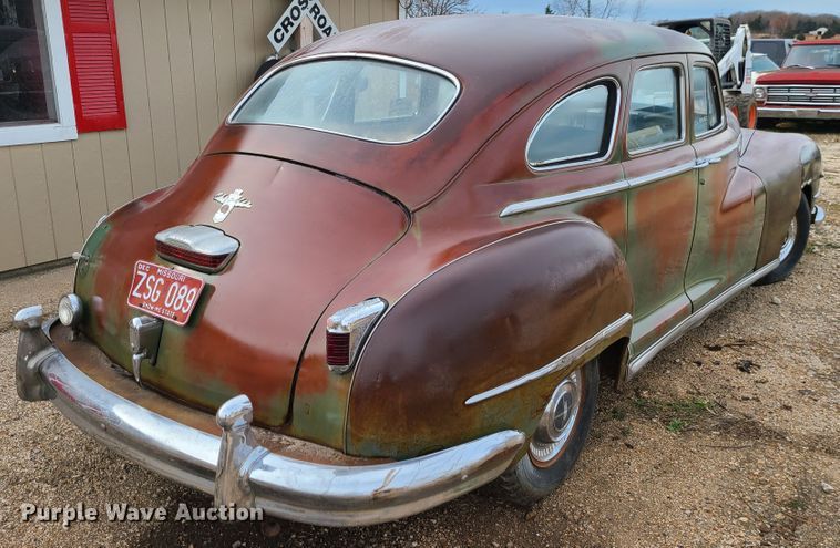 image for item DJ1601 1948 Chrysler  sedan