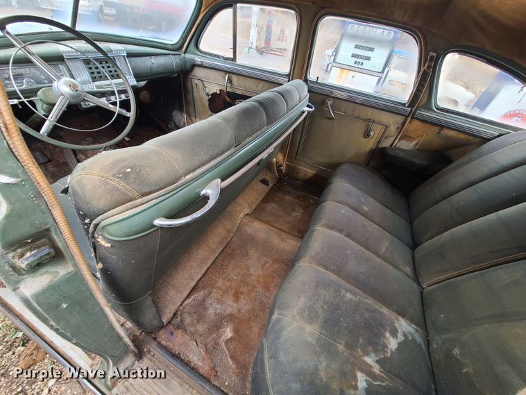 image for item DJ1601 1948 Chrysler  sedan