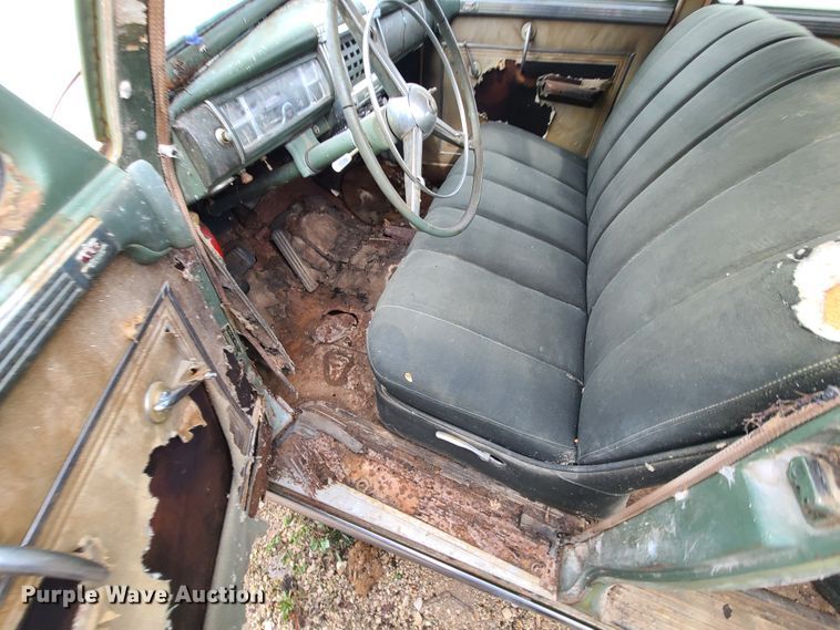 image for item DJ1601 1948 Chrysler  sedan