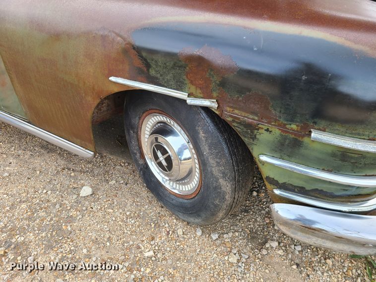 image for item DJ1601 1948 Chrysler  sedan