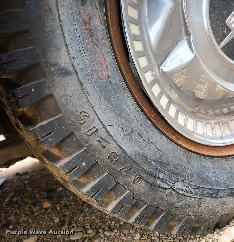 image for item DJ1601 1948 Chrysler  sedan