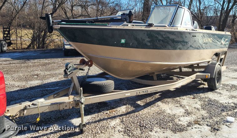 image for item DJ1691 2000 Lund Fisherman 1800  boat