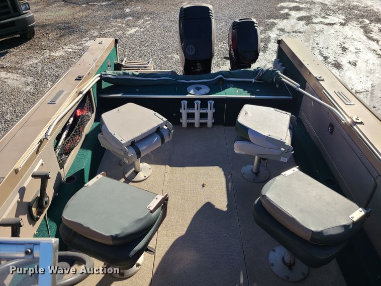 image for item DJ1691 2000 Lund Fisherman 1800  boat