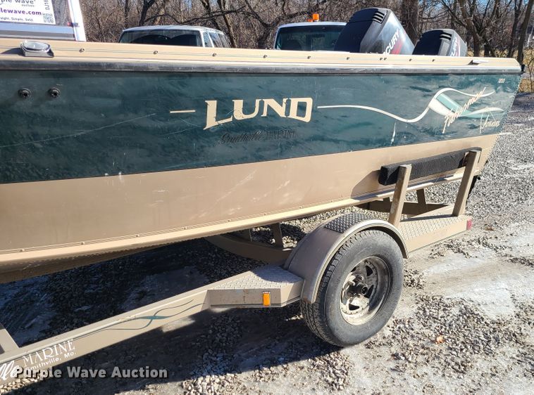 image for item DJ1691 2000 Lund Fisherman 1800  boat