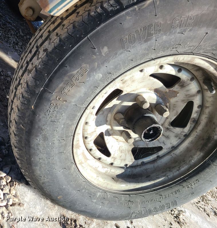 image for item DJ1691 2000 Lund Fisherman 1800  boat