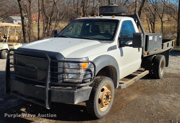 image for item DJ1695 2014 Ford F450 Super Duty  flatbed truck