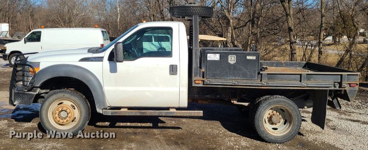 image for item DJ1695 2014 Ford F450 Super Duty  flatbed truck