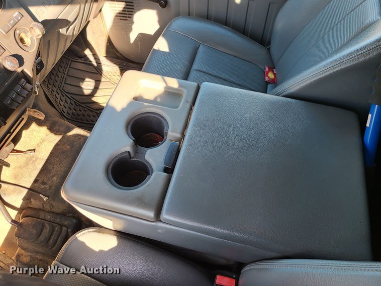 image for item DJ1695 2014 Ford F450 Super Duty  flatbed truck