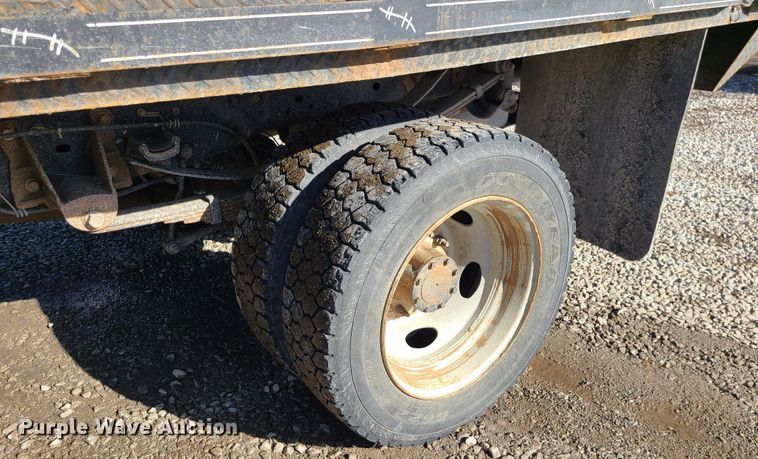 image for item DJ1695 2014 Ford F450 Super Duty  flatbed truck