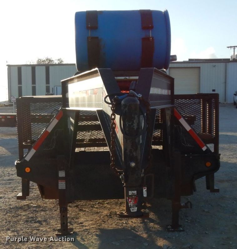 image for item DJ8084 2007 PJ  equipment trailer