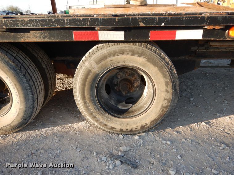 image for item DJ8084 2007 PJ  equipment trailer