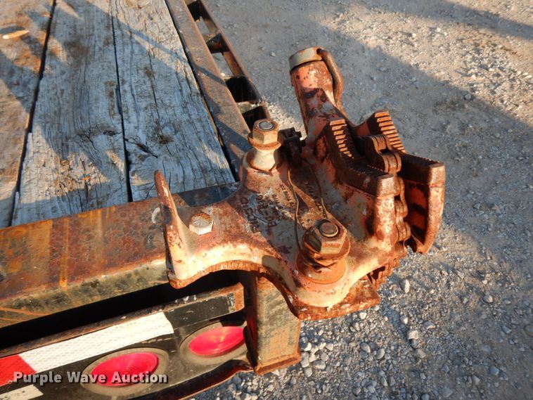 image for item DJ8084 2007 PJ  equipment trailer