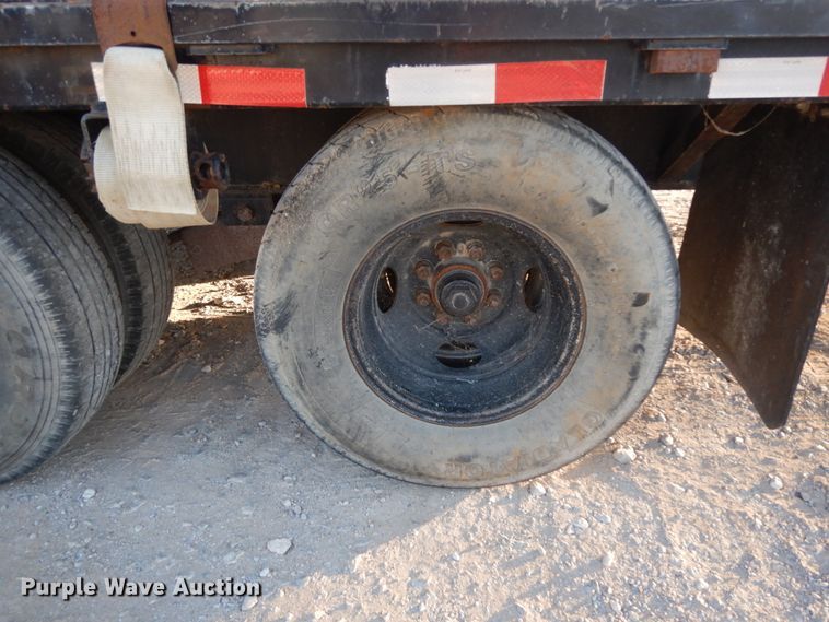 image for item DJ8084 2007 PJ  equipment trailer