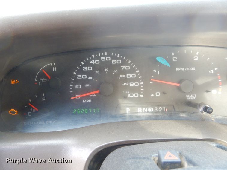 image for item DK3477 2004 Ford F550 Super Duty XL  hook lift truck