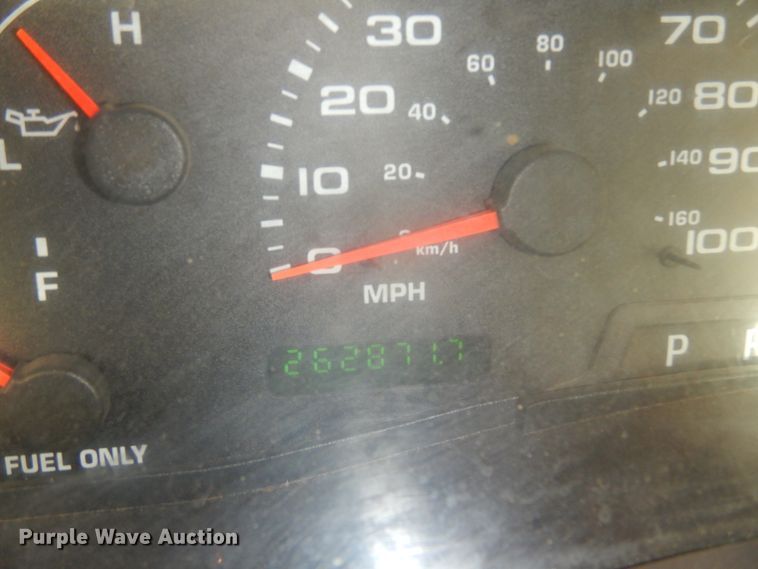 image for item DK3477 2004 Ford F550 Super Duty XL  hook lift truck