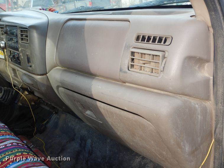 image for item DK3477 2004 Ford F550 Super Duty XL  hook lift truck