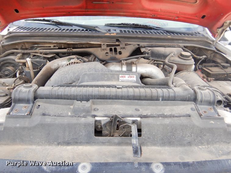 image for item DK3477 2004 Ford F550 Super Duty XL  hook lift truck