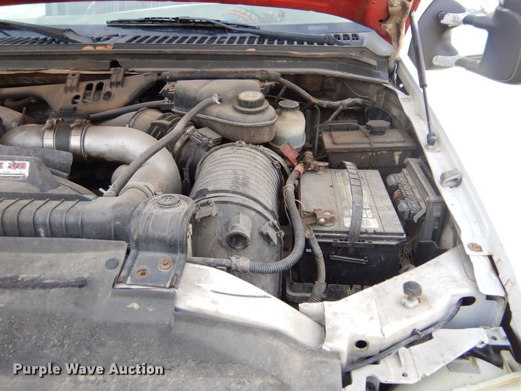 image for item DK3477 2004 Ford F550 Super Duty XL  hook lift truck