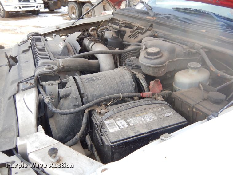 image for item DK3477 2004 Ford F550 Super Duty XL  hook lift truck