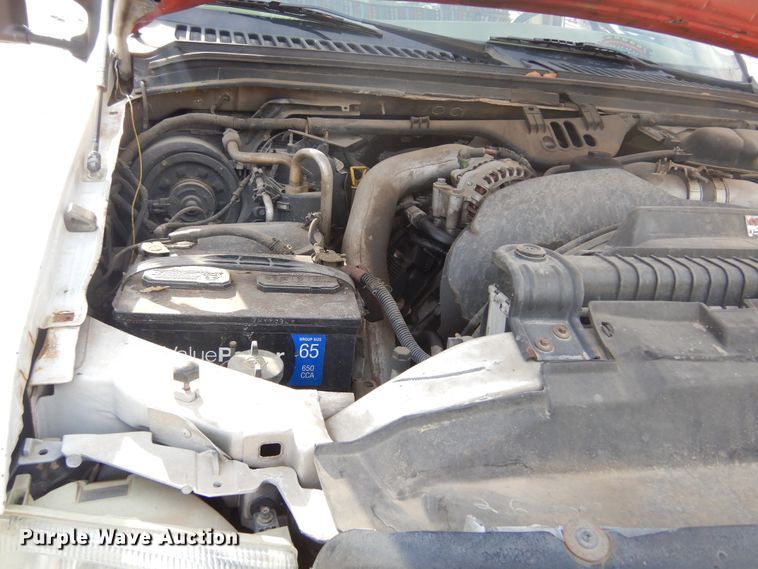 image for item DK3477 2004 Ford F550 Super Duty XL  hook lift truck