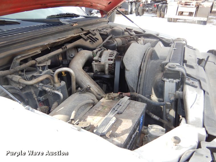 image for item DK3477 2004 Ford F550 Super Duty XL  hook lift truck