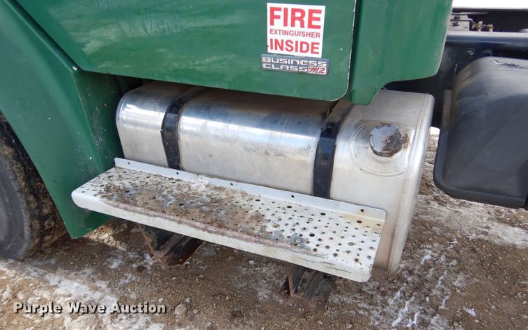 image for item DK3479 2005 Freightliner Business Class M2 106  truck cab and chassis