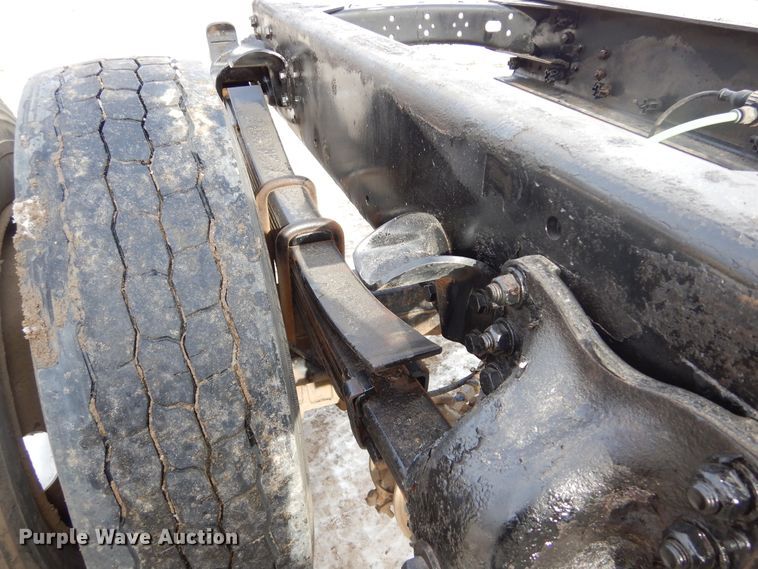 image for item DK3479 2005 Freightliner Business Class M2 106  truck cab and chassis