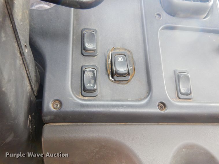 image for item DK3479 2005 Freightliner Business Class M2 106  truck cab and chassis