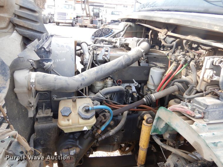 image for item DK3479 2005 Freightliner Business Class M2 106  truck cab and chassis