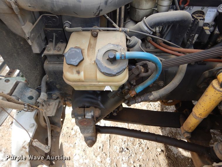 image for item DK3479 2005 Freightliner Business Class M2 106  truck cab and chassis