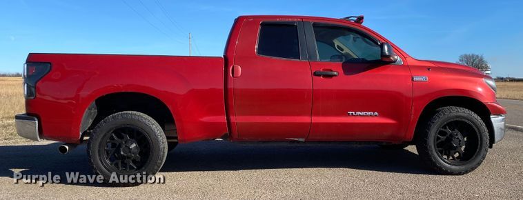 image for item DL6860 2011 Toyota Tundra  Double Cab pickup truck