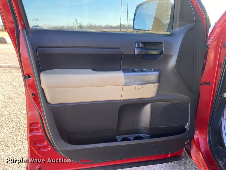 image for item DL6860 2011 Toyota Tundra  Double Cab pickup truck