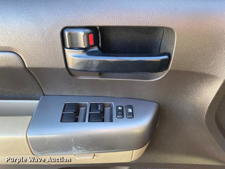 image for item DL6860 2011 Toyota Tundra  Double Cab pickup truck