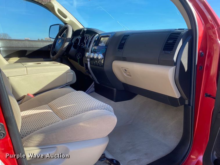 image for item DL6860 2011 Toyota Tundra  Double Cab pickup truck