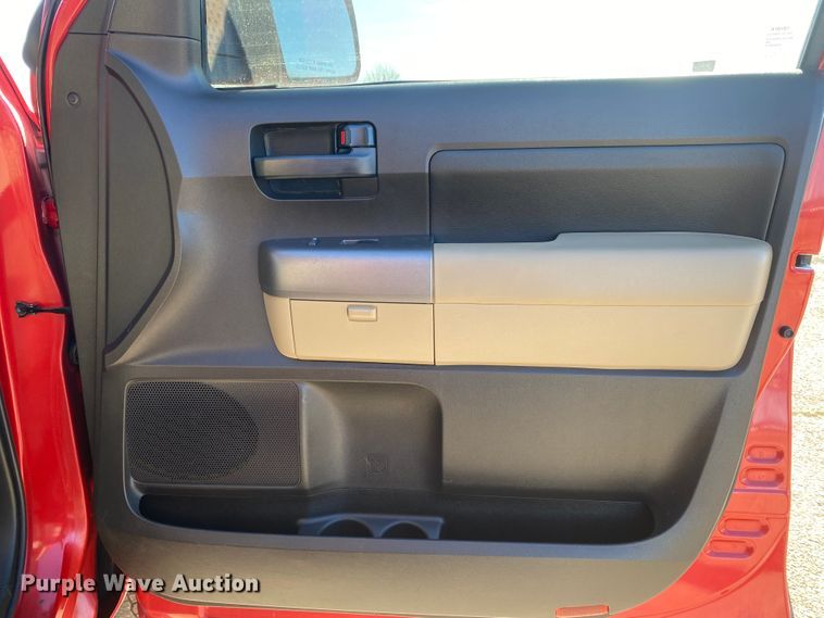 image for item DL6860 2011 Toyota Tundra  Double Cab pickup truck